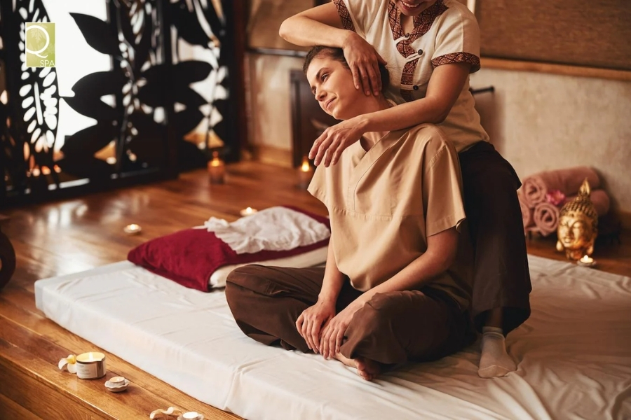 Các kỹ thuật phổ biến trong massage Thái Lan Các kỹ thuật phổ biến trong massage Thái Lan